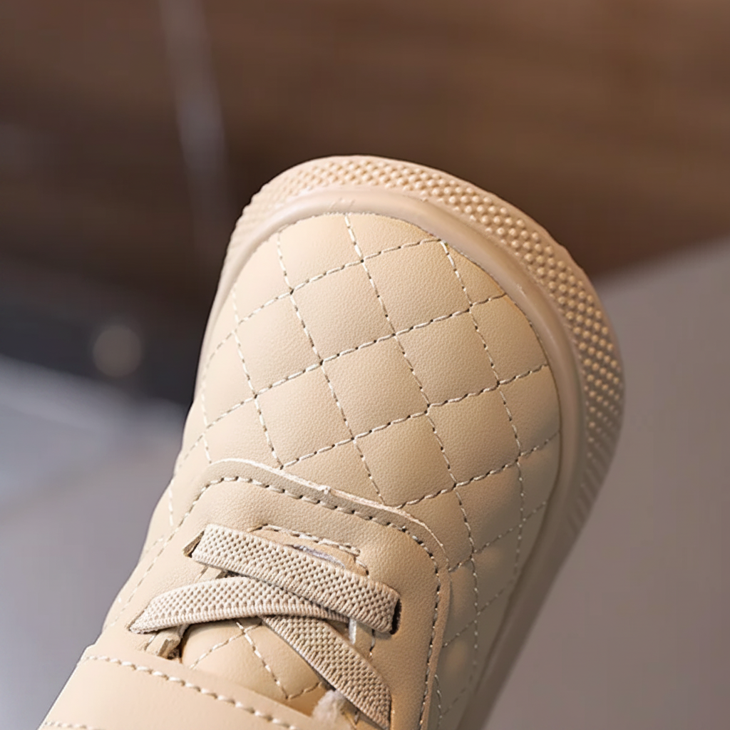 Détail de la doublure douce et chaude des bottes enfant