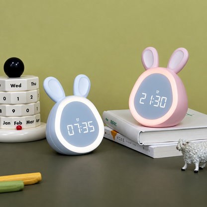 Veilleuse lapin intégrée au réveil numérique pour chambre d’enfant