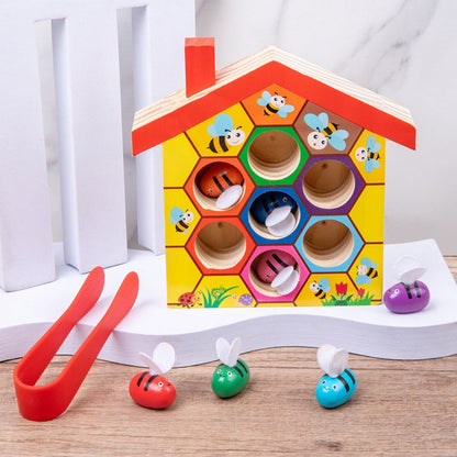 Ensemble de jeu en bois avec abeilles de différentes couleurs