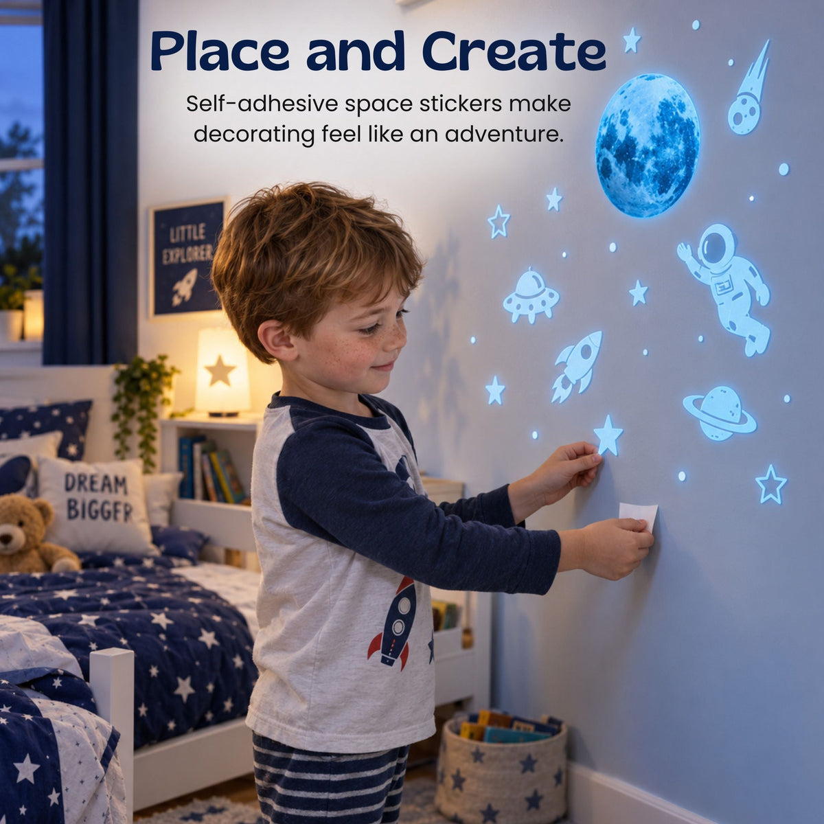 Autocollants de fusées et de planètes pour décorer une chambre d’enfant