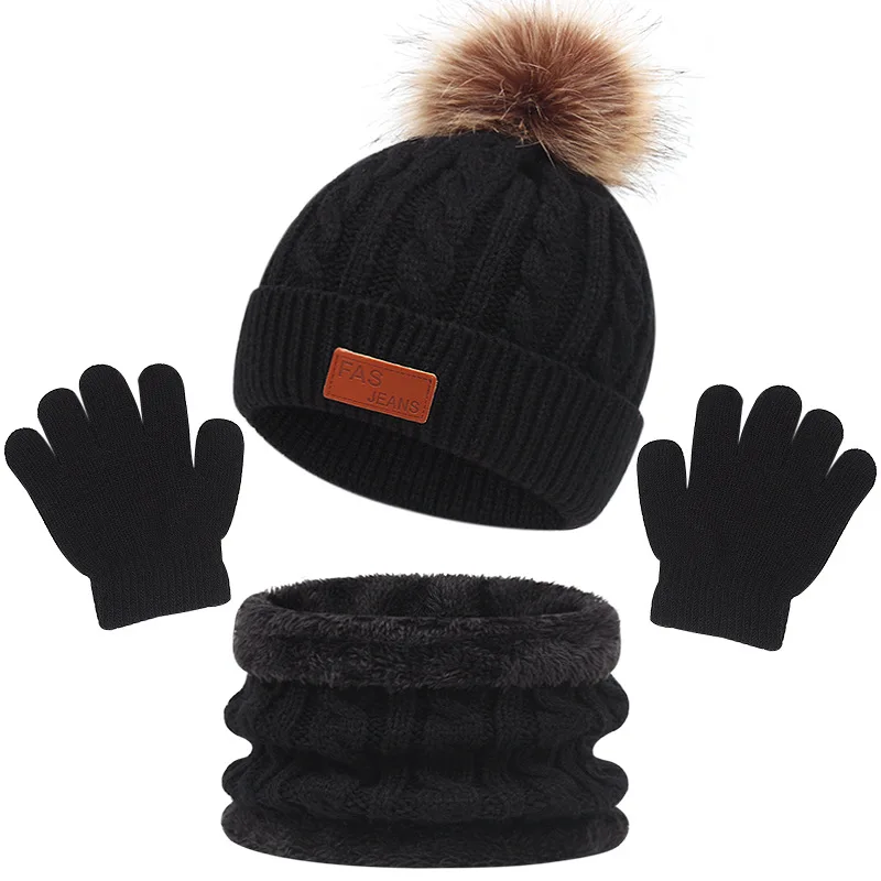 Ensemble Hiver Enfant Avec Bonnet Écharpe Et Gants