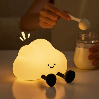 Veilleuse nuage adaptée à une chambre de bébé
