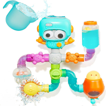 Enfant jouant avec un robot et des tuyaux dans la baignoire