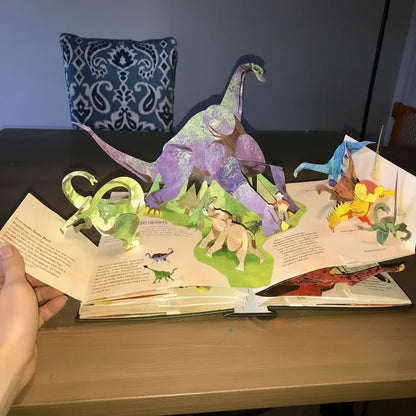 Vue rapprochée d’une scène de dinosaures en trois dimensions