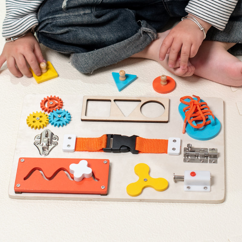 Tableau Montessori en bois avec activités sensorielles pour enfants
