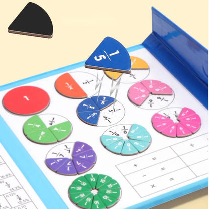 Pièces magnétiques de fractions à assembler dans le livre Montessori