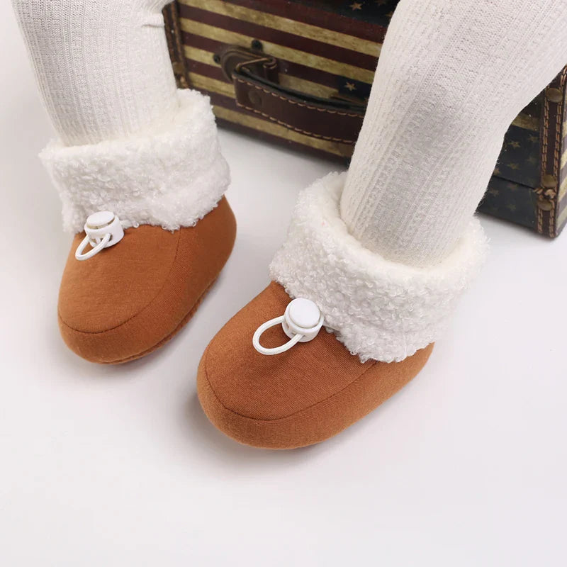 Paire de bottines bébé adaptée aux enfants de 0 à 18 mois