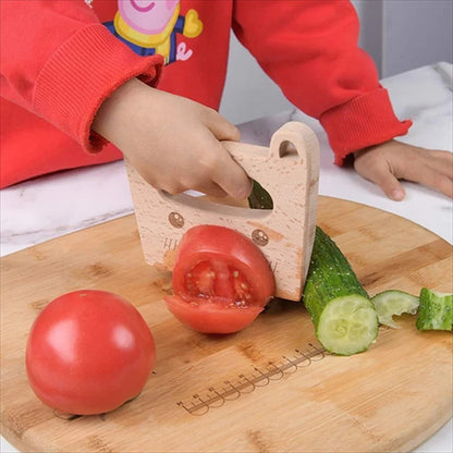 Couteau en bois pour apprendre à préparer les aliments