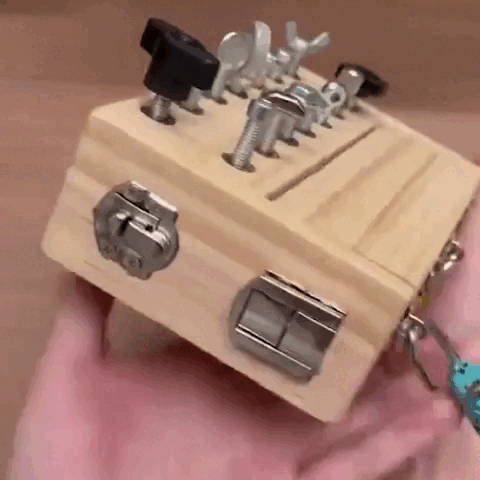 Tableau D’Activités En Bois Montessori