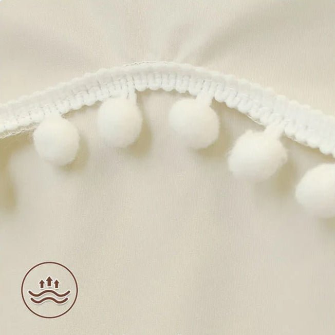 Vue de face du tipi enfant en tissu effet peluche